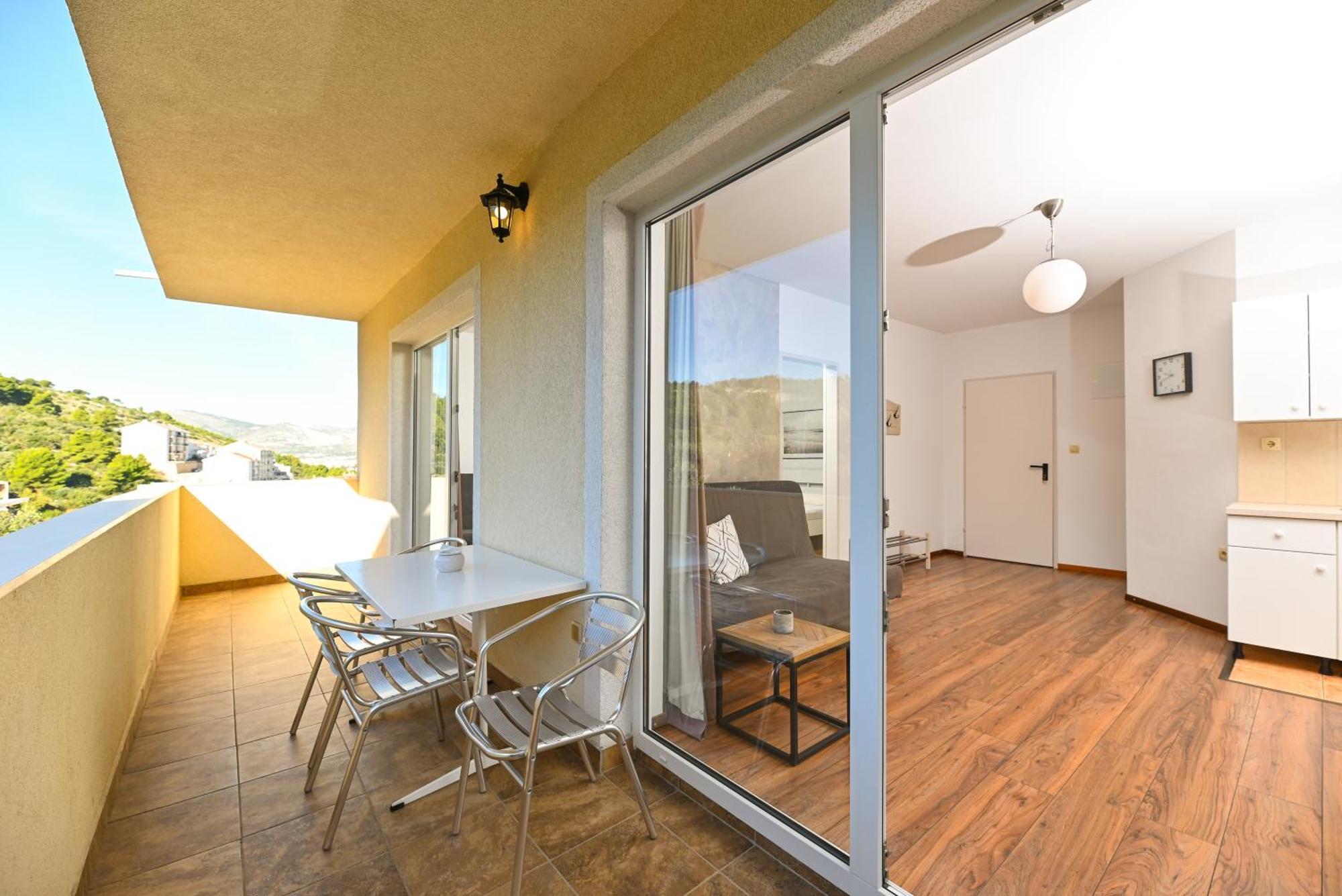 Apartments Bluesky トロギール エクステリア 写真